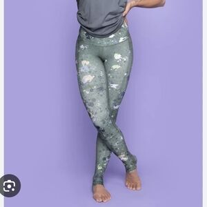 Niyama Sol Artist:Utility Barefoot Leggings